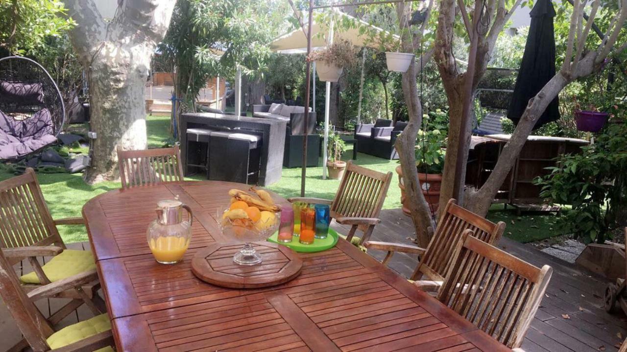 Casa Cacao Pres Plage Et Velodrome Марсилия Екстериор снимка